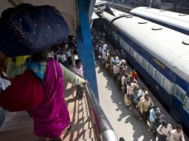 INDIAN RAILWAYS : रेलवे ने दी यात्रियों को बड़ी ख़ुशख़बरी, पहली बार मिलेगी यह सुविधा